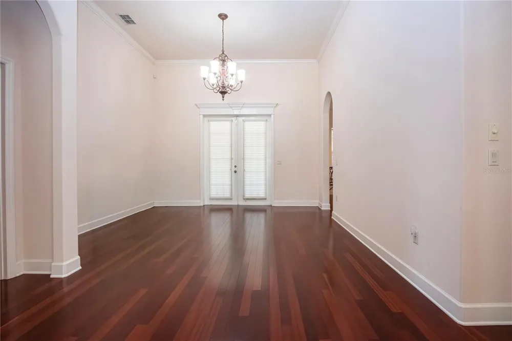 905 SQUARE LAKE DRIVE Bartow, FL 33830