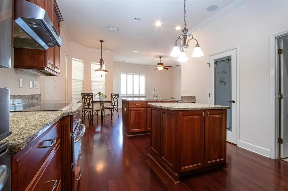 905 SQUARE LAKE DRIVE Bartow, FL 33830
