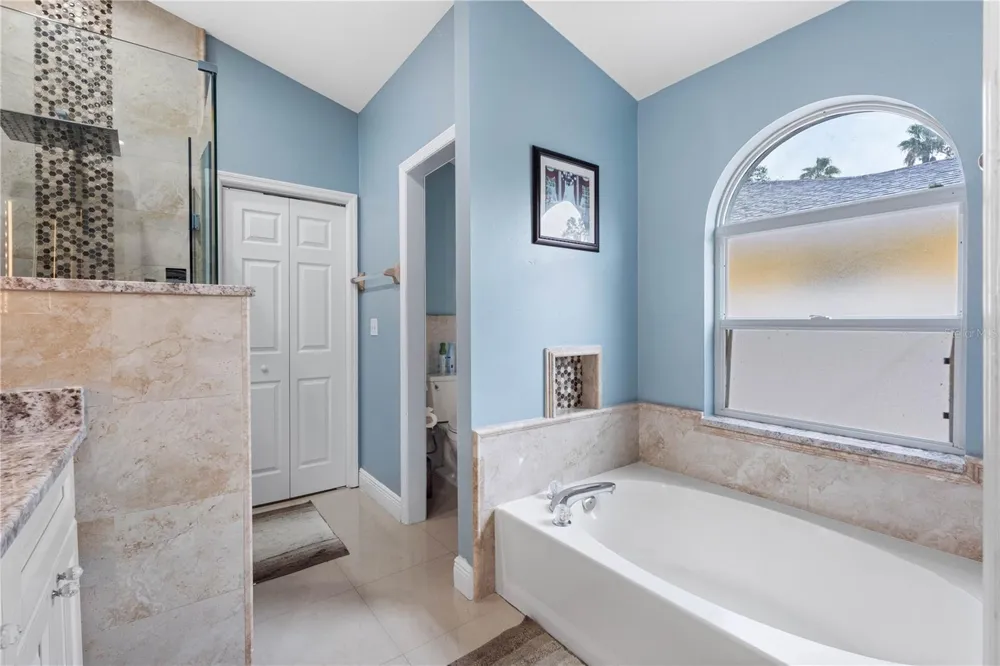 3306 PIN OAK LANE Tampa, FL 33618