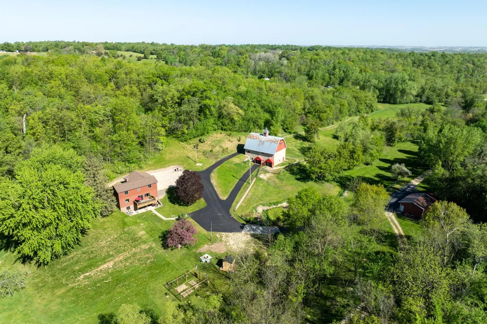 31500 Echo Valley Trail Cannon Falls, MN 55009