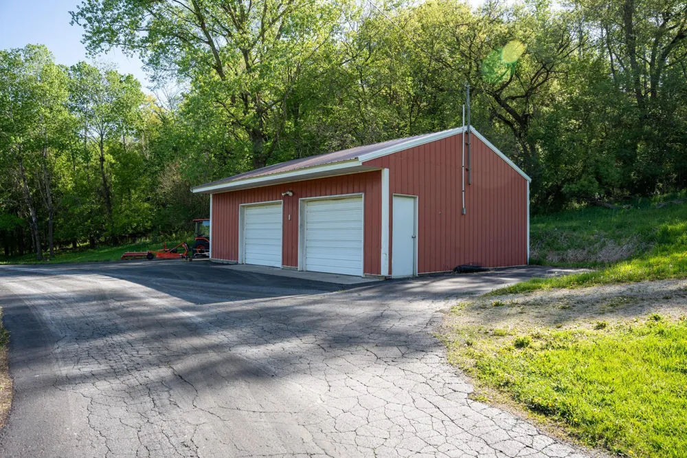 31500 Echo Valley Trail Cannon Falls, MN 55009