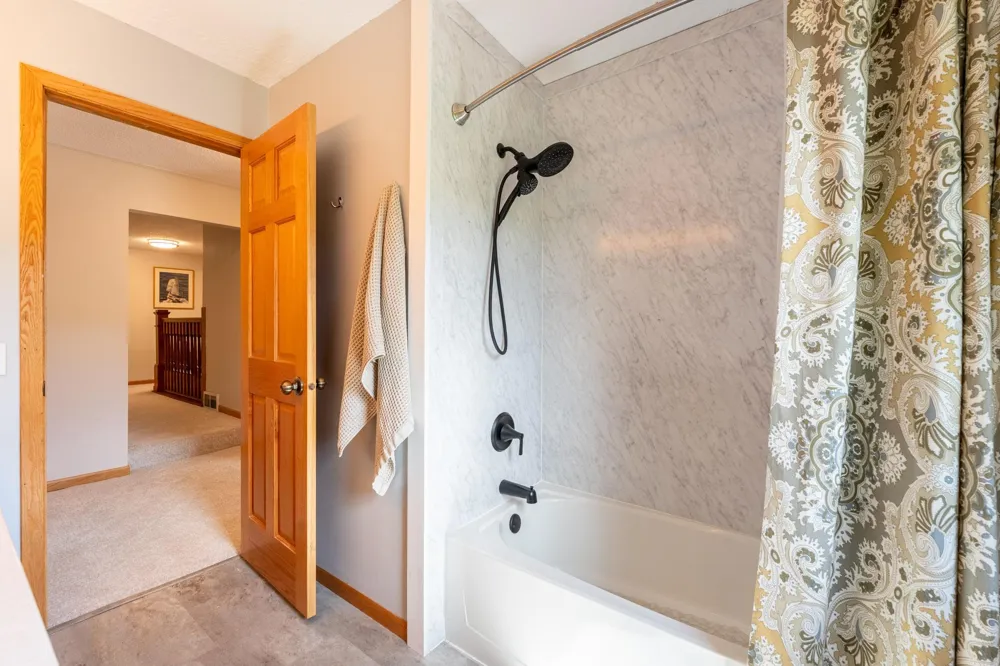 31500 Echo Valley Trail Cannon Falls, MN 55009