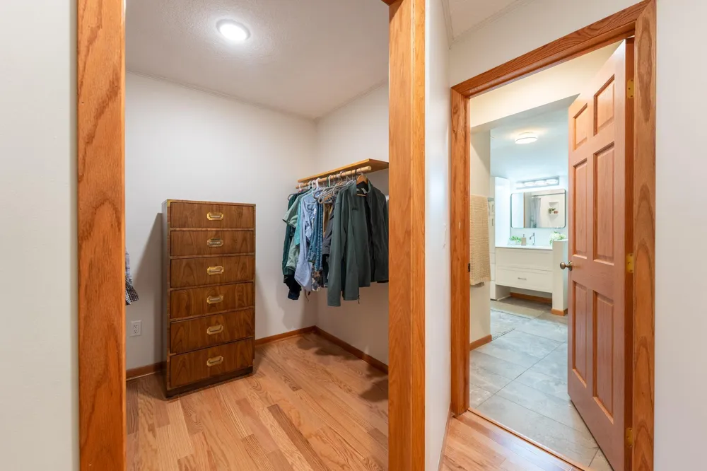 31500 Echo Valley Trail Cannon Falls, MN 55009