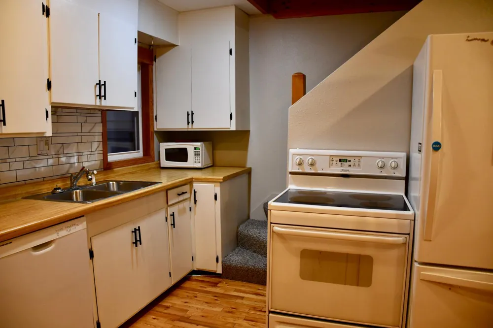 321 Tindolph Avenue Thief River Falls, MN 56701