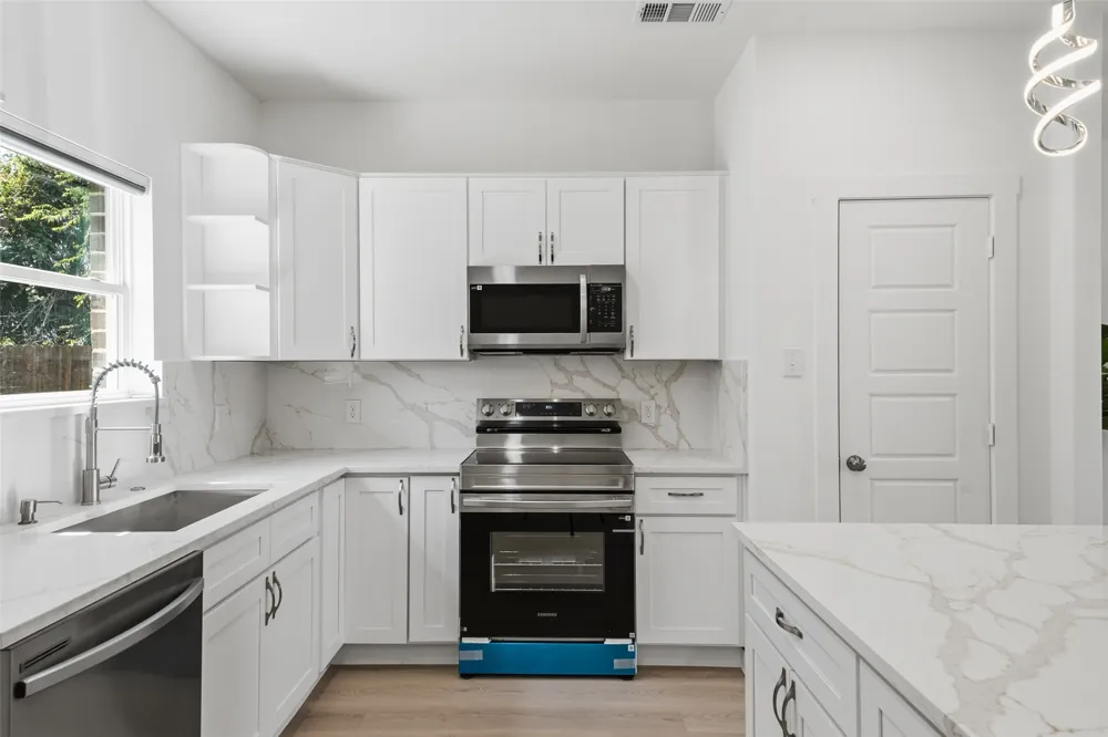 418 Starboard Drive Gun Barrel City, TX 75156