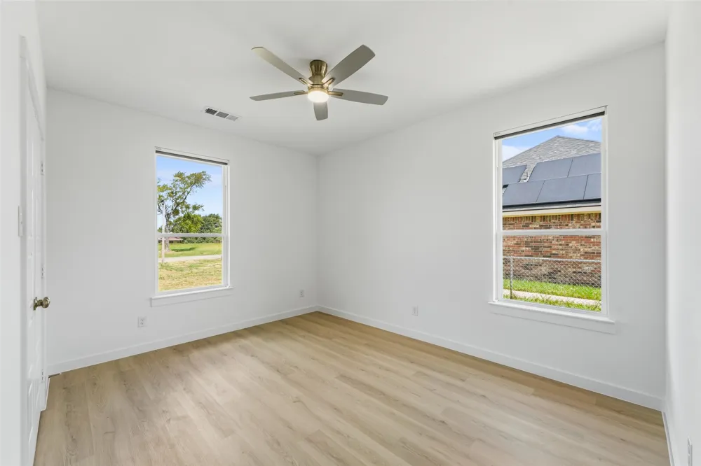 418 Starboard Drive Gun Barrel City, TX 75156