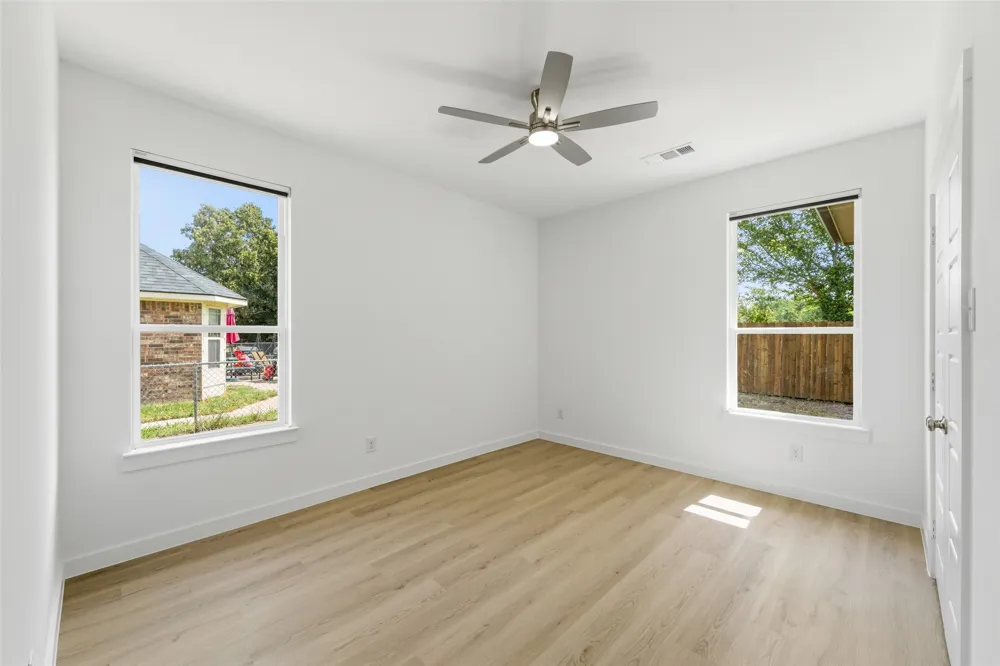 418 Starboard Drive Gun Barrel City, TX 75156