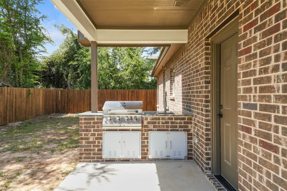 418 Starboard Drive Gun Barrel City, TX 75156