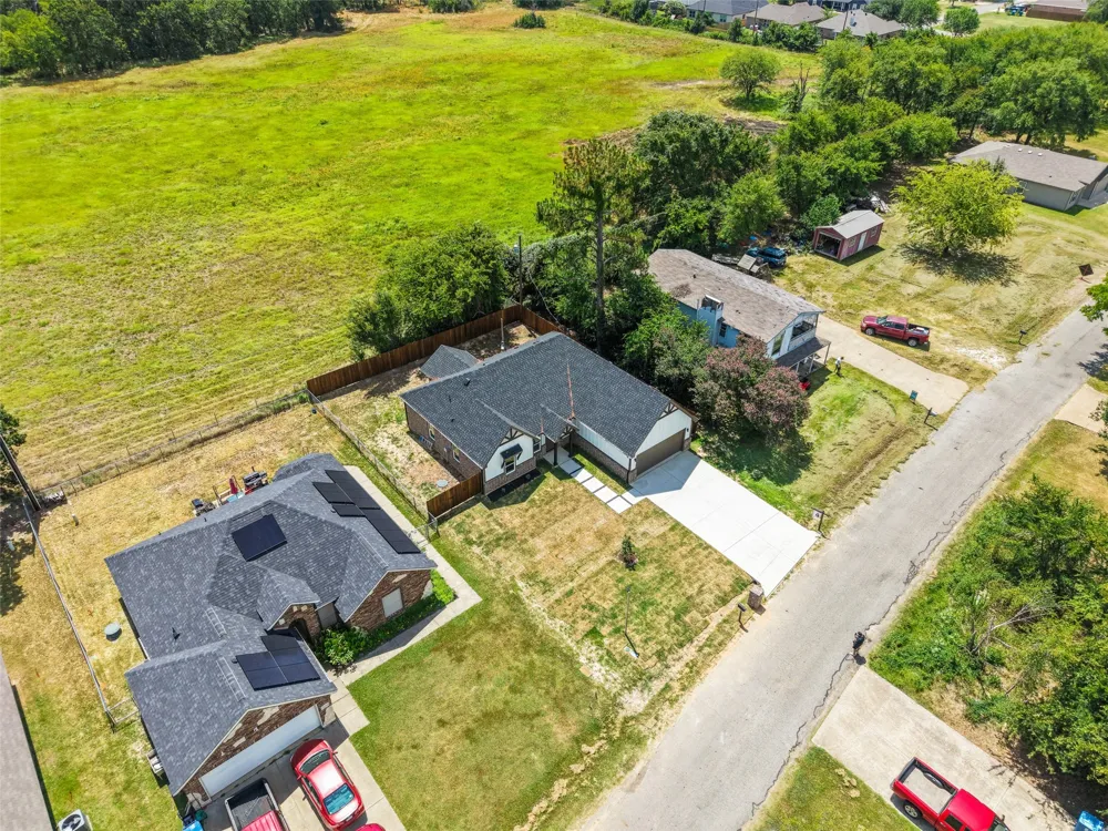 418 Starboard Drive Gun Barrel City, TX 75156
