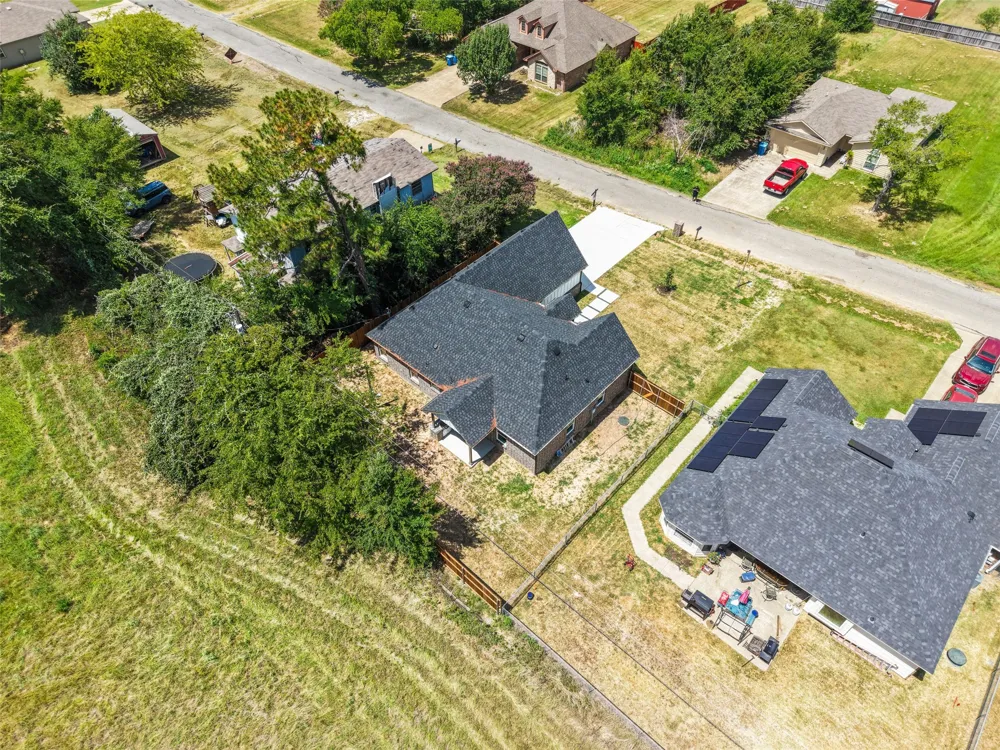 418 Starboard Drive Gun Barrel City, TX 75156
