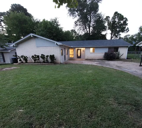 203 Erskine Drive
