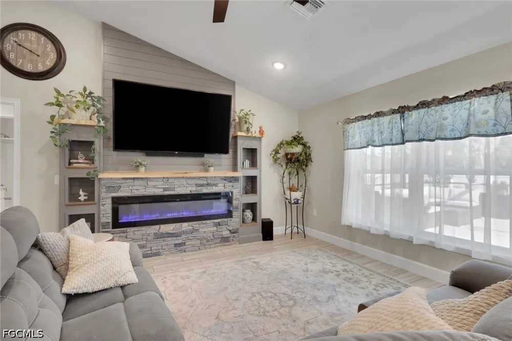 Kenvil Drive North Port, FL 34288