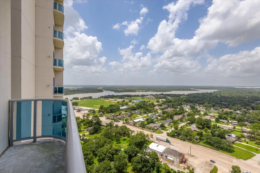 4821 E Nasa Parkway #23E Pasadena, TX 77586