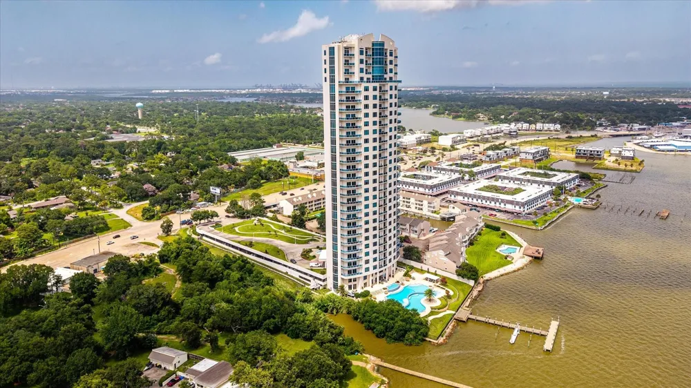 4821 E Nasa Parkway #23E Pasadena, TX 77586