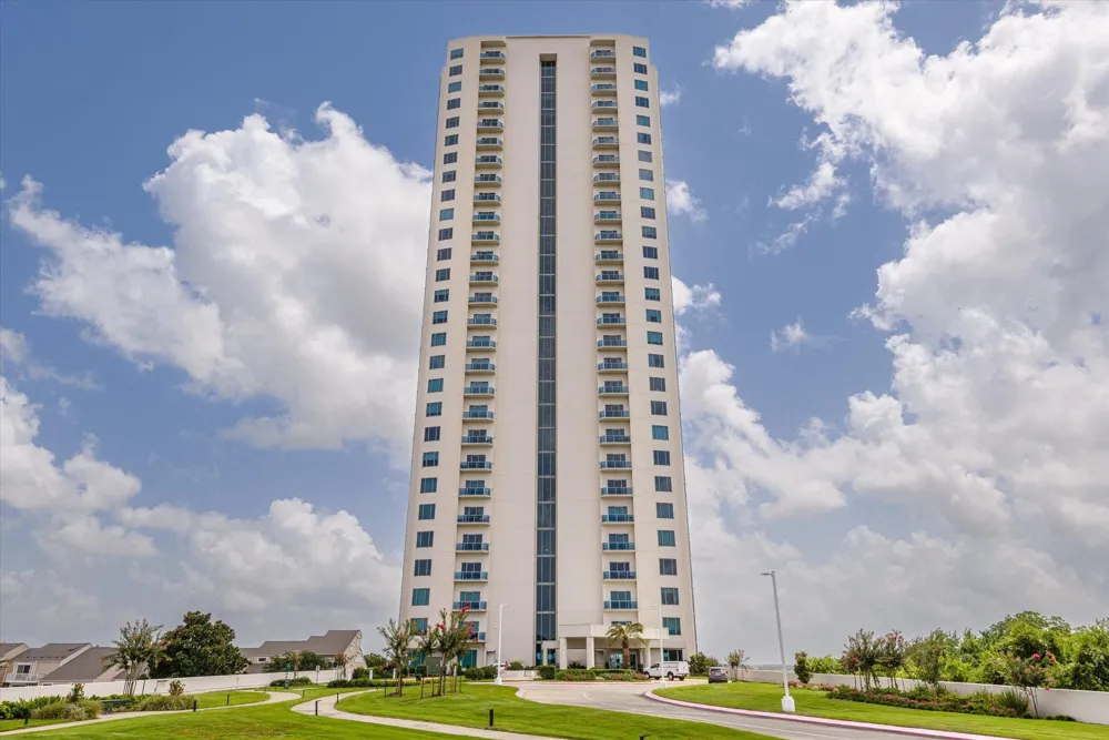 4821 E Nasa Parkway #23E Pasadena, TX 77586