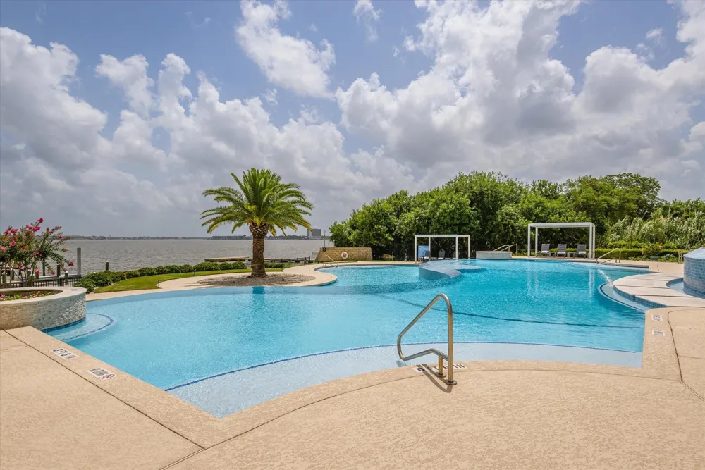 4821 E Nasa Parkway #23E Pasadena, TX 77586