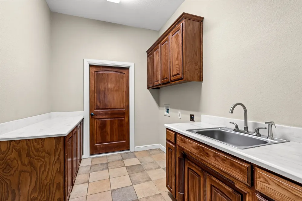 407 Valley View Court Rio Vista, TX 76093