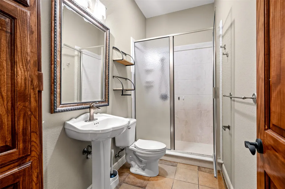 407 Valley View Court Rio Vista, TX 76093