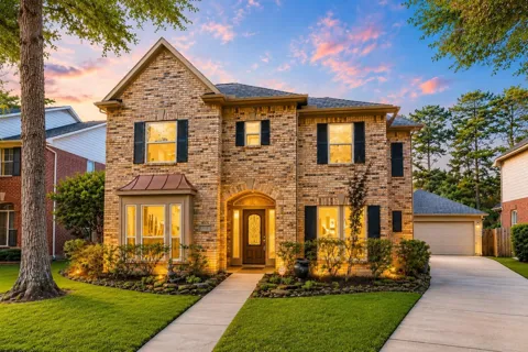 2915 Silverberry Trail
