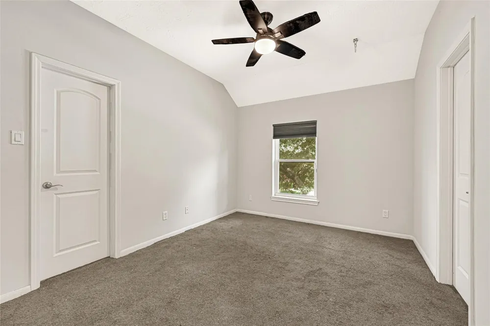 2915 Silverberry Trail Kingwood, TX 77345
