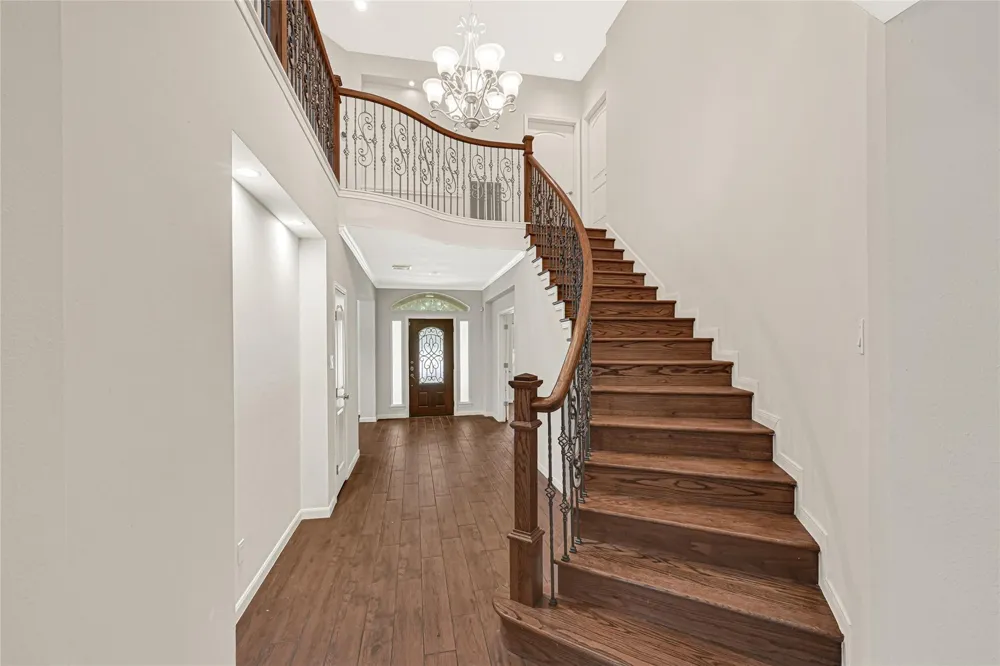 2915 Silverberry Trail Kingwood, TX 77345