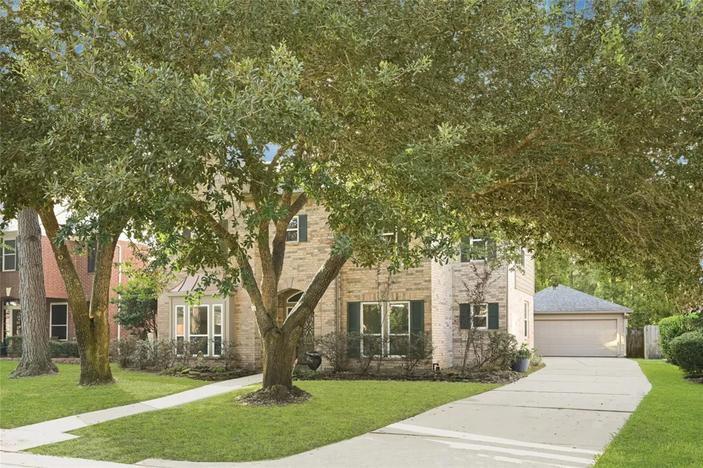 2915 Silverberry Trail Kingwood, TX 77345