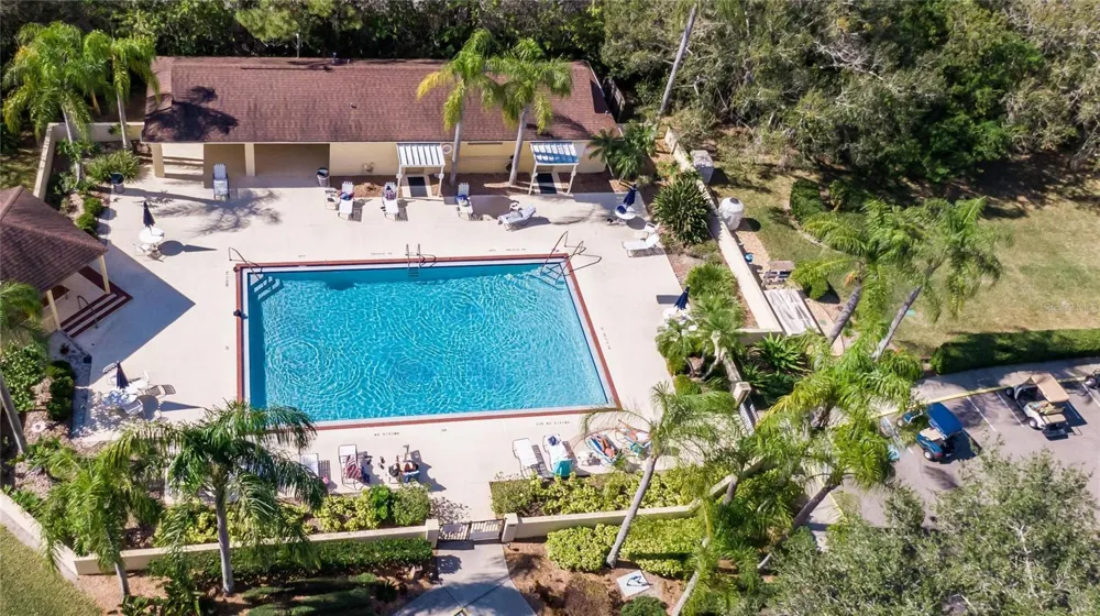 424 LAKE POINT COURT #5A Sun City Center, FL 33573