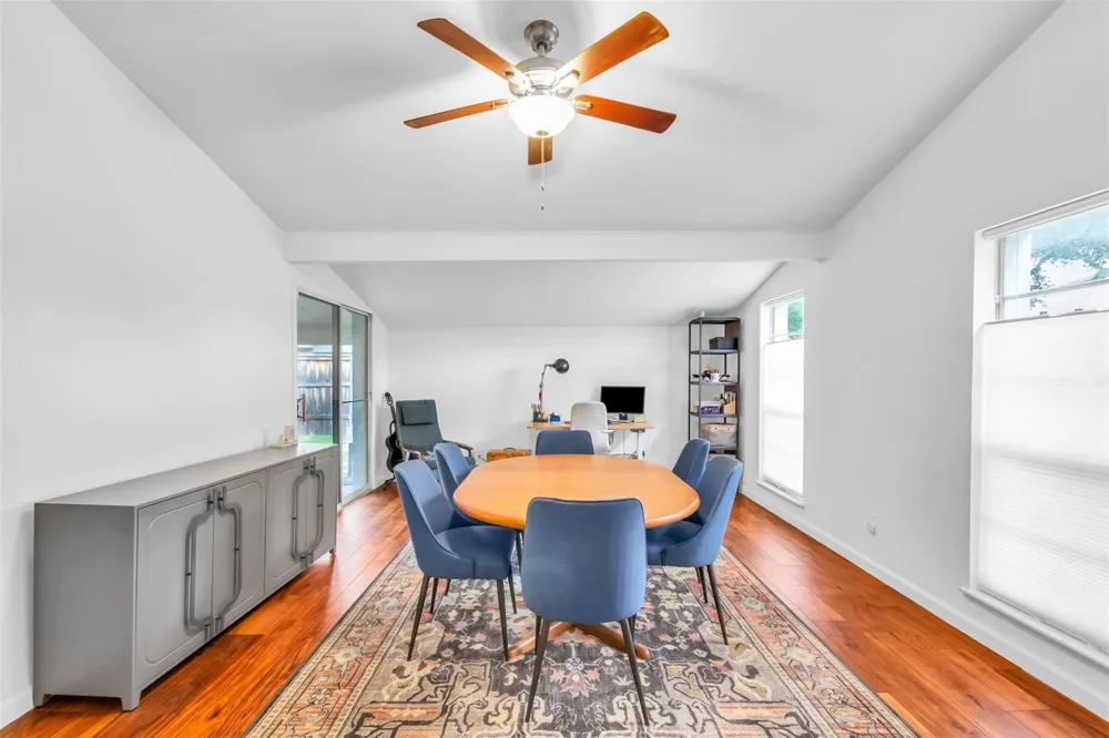 1901 Paxton Drive Carrollton, TX 75007