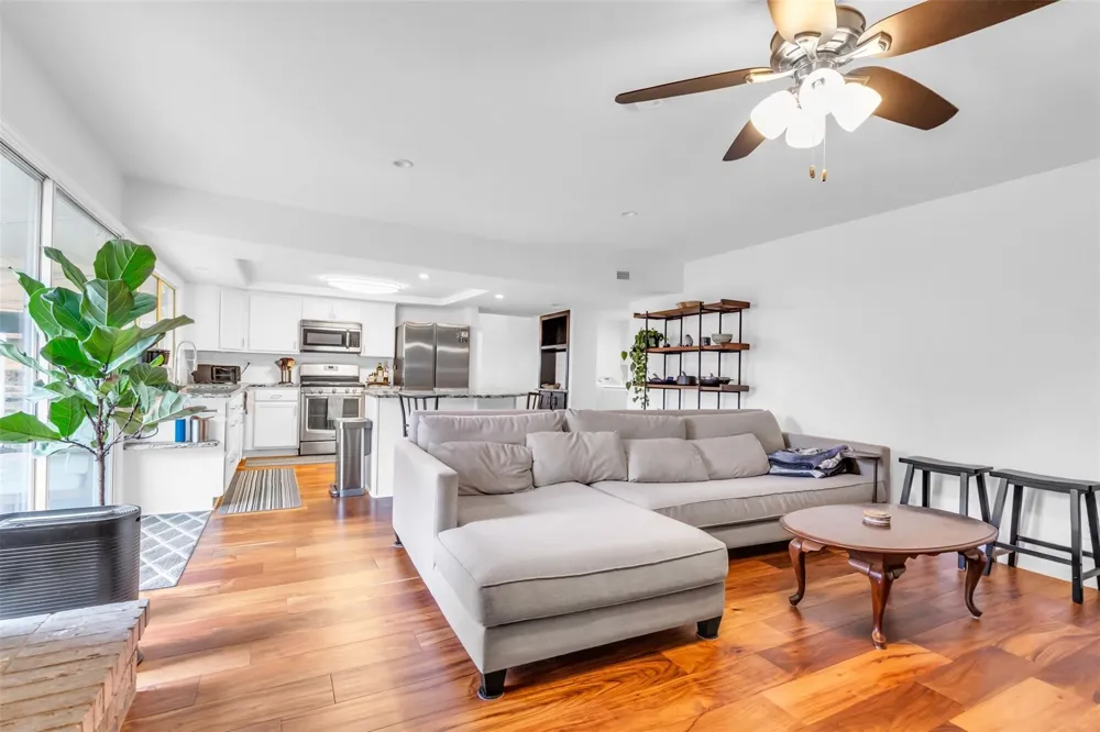 1901 Paxton Drive Carrollton, TX 75007