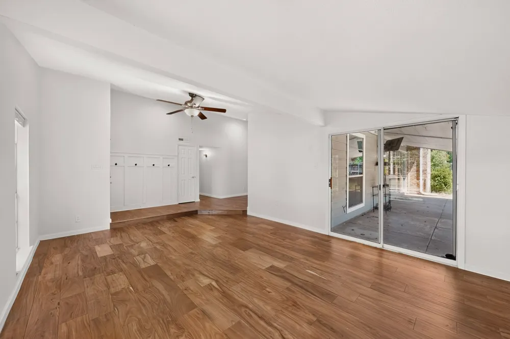 1901 Paxton Drive Carrollton, TX 75007