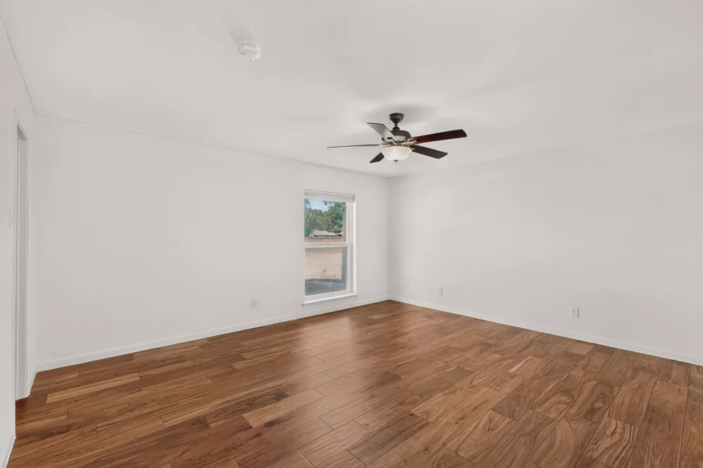 1901 Paxton Drive Carrollton, TX 75007