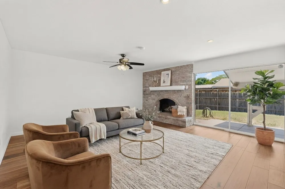 1901 Paxton Drive Carrollton, TX 75007
