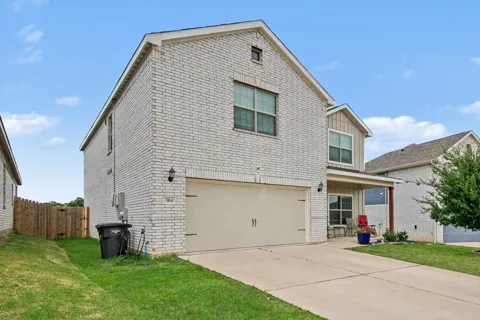 304 Lowery Oaks Trail