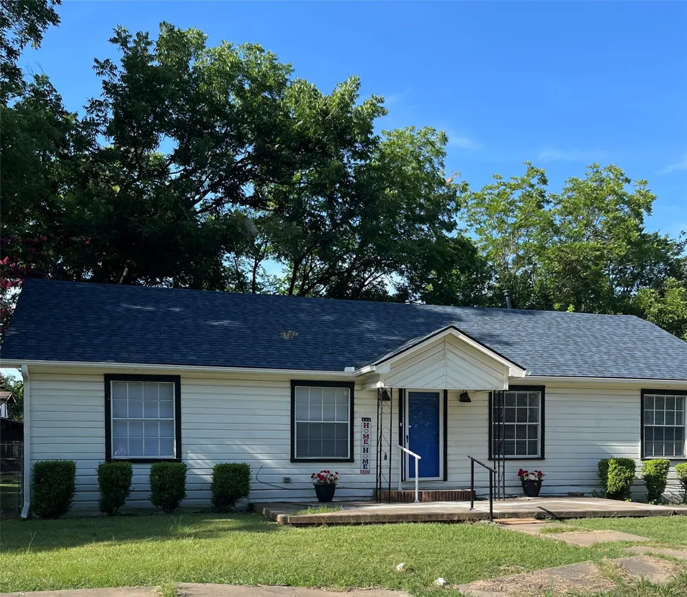 903 W 8th Street Bonham, TX 75418