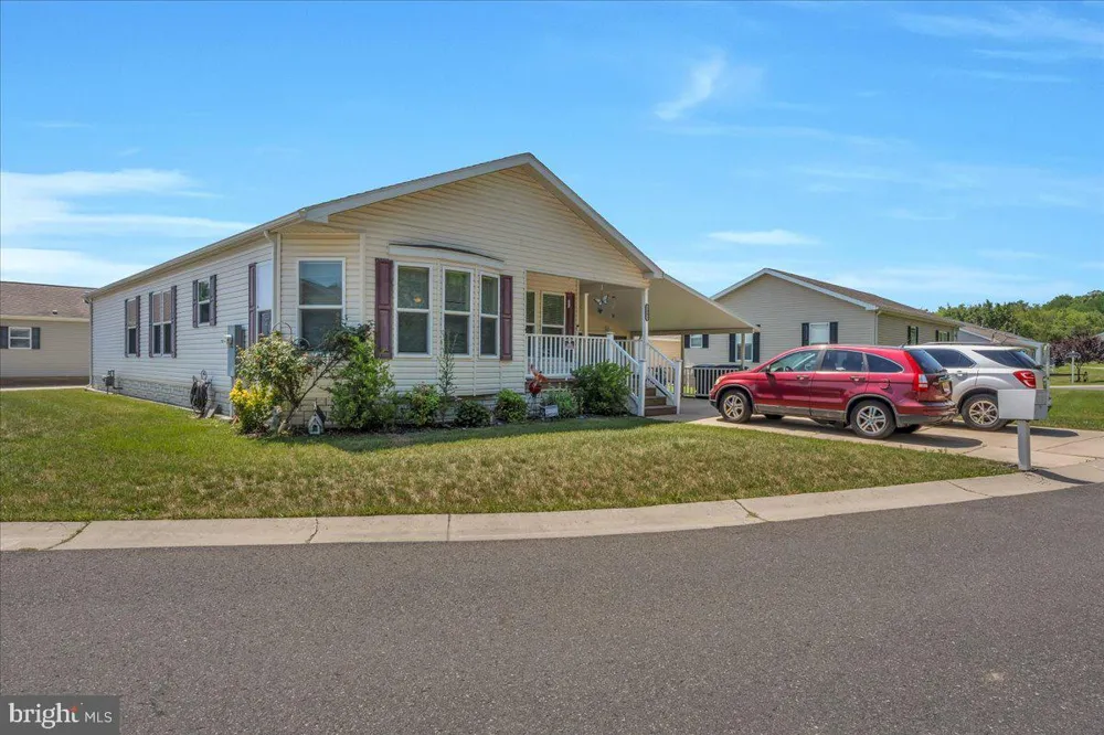 2003 BURLINGTON CIRCLE Williamstown, NJ 08094
