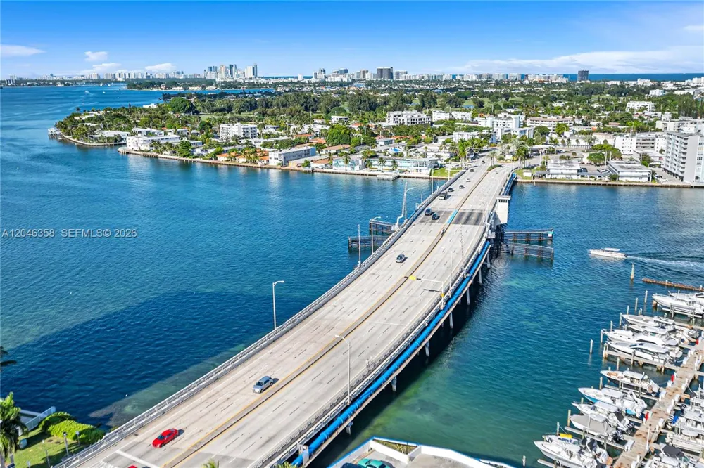 7601 E Treasure Dr #2412 North Bay Village, FL 33141