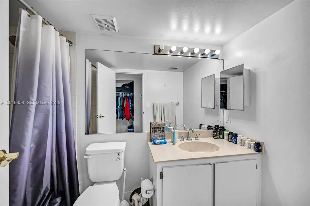 7601 E Treasure Dr #2412 North Bay Village, FL 33141