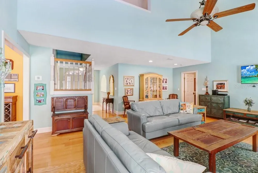 1976 DUNLOE CIRCLE Dunedin, FL 34698