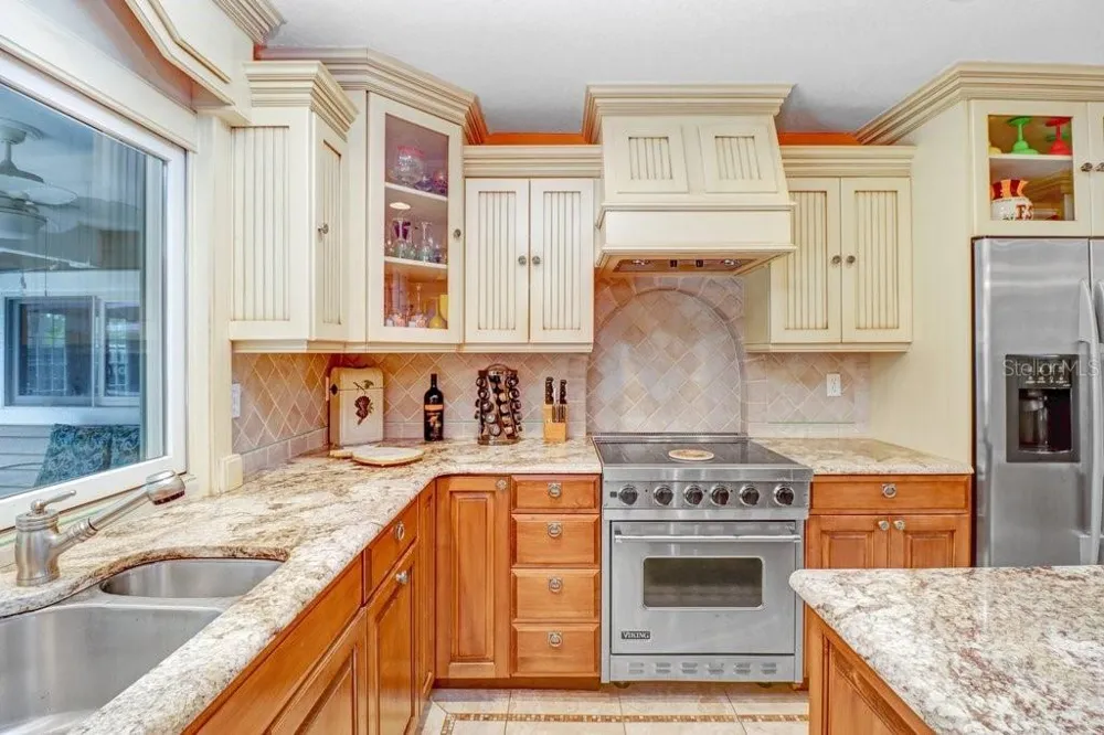 1976 DUNLOE CIRCLE Dunedin, FL 34698