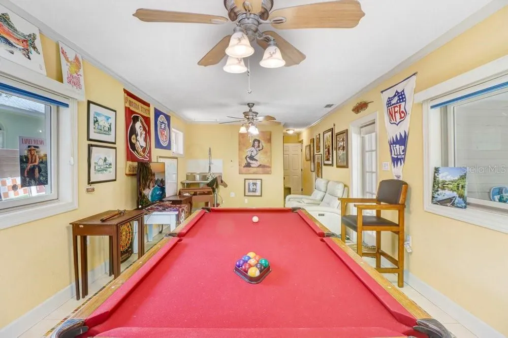 1976 DUNLOE CIRCLE Dunedin, FL 34698
