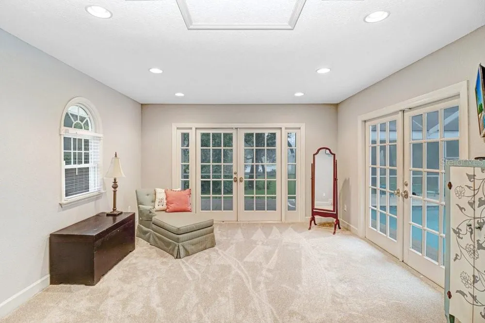 1976 DUNLOE CIRCLE Dunedin, FL 34698