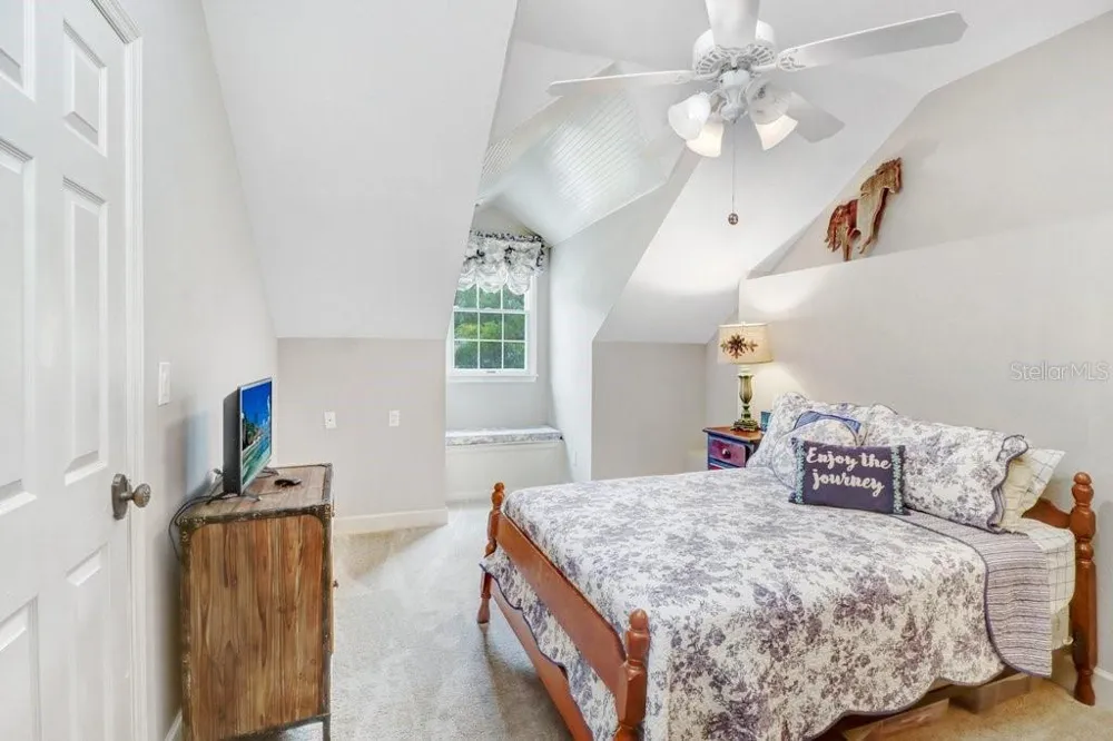 1976 DUNLOE CIRCLE Dunedin, FL 34698