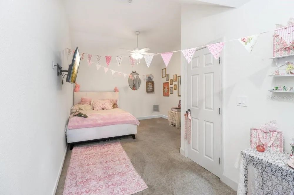 1976 DUNLOE CIRCLE Dunedin, FL 34698