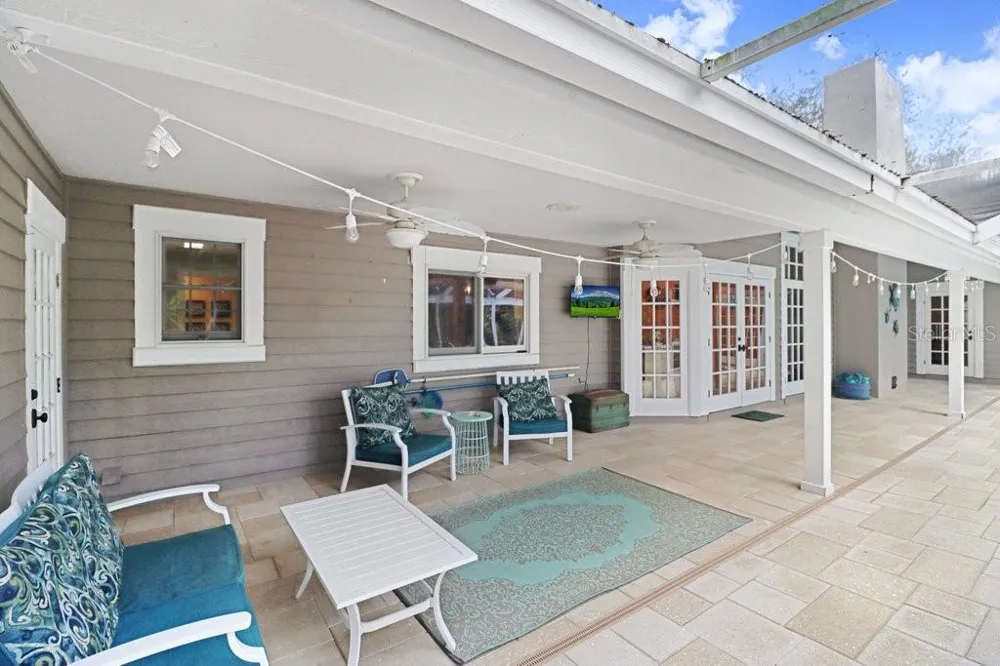 1976 DUNLOE CIRCLE Dunedin, FL 34698
