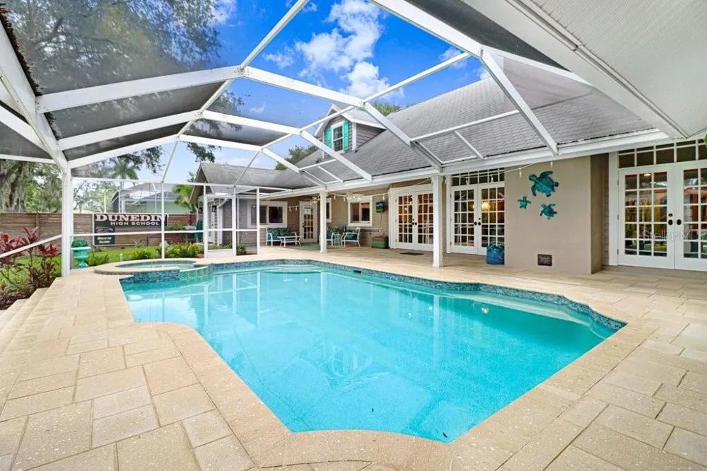 1976 DUNLOE CIRCLE Dunedin, FL 34698