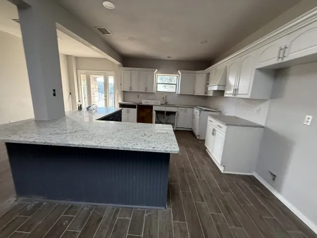 1125 Lakeshore Drive Canyon Lake, TX 78133