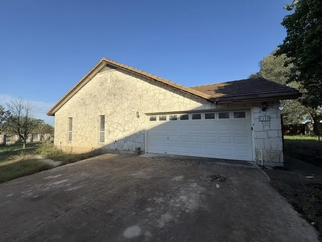 1125 Lakeshore Drive Canyon Lake, TX 78133