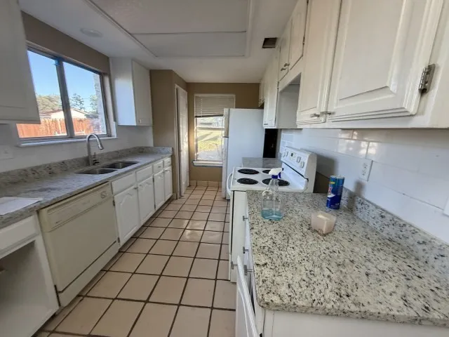 1125 Lakeshore Drive Canyon Lake, TX 78133