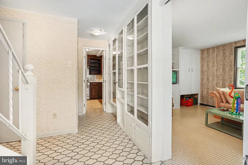 555 STUDEBAKER LANE New Oxford, PA 17350