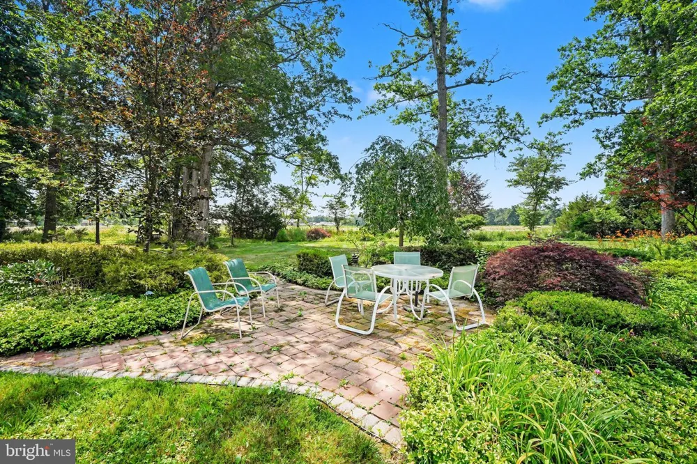 555 STUDEBAKER LANE New Oxford, PA 17350